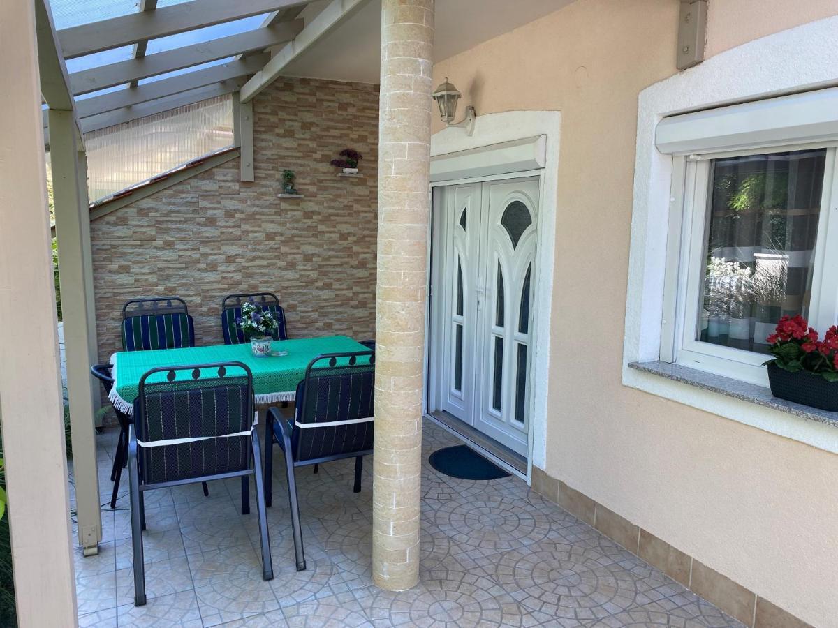 Sommer Ferienhaus Balatonszarszo Exteriör bild